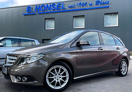 Mercedes-Benz B 180 Automatik, AHK, SHZ, Tempomat, Kamera, 17"