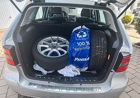 Mercedes-Benz B 180 Autotronic -