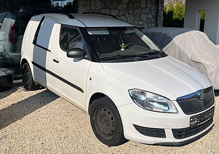 Skoda Praktik