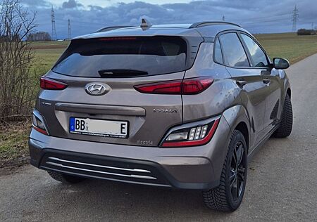 Hyundai Kona Elektro ELEKTRO 150kW Premium-Paket -