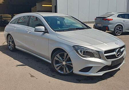 Mercedes-Benz CLA 200 Shooting Brake * Automatic * Navi *