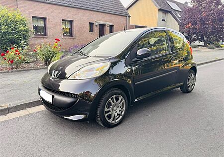 Peugeot 107 Urban Move 1.Hand Tüv Neu Klima