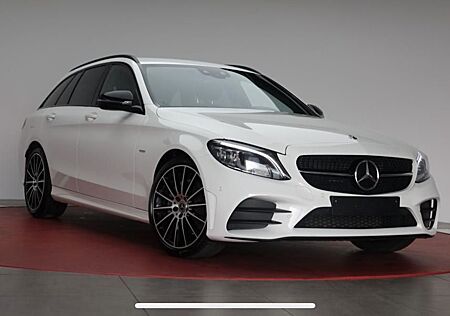 Mercedes-Benz C 220 d T Autom. -Night Paket AMG 19"+Winterr.