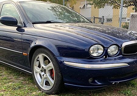 Jaguar X-Type 3 Liter V6 Executive Executive