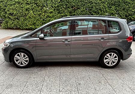 VW Touran Volkswagen 2.0 TDI DSG Comfortline *LED*Navi*1.Hand*
