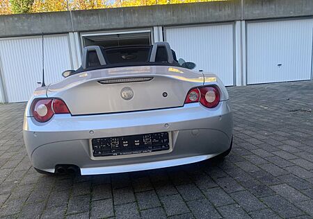 BMW Z4 2.2i -