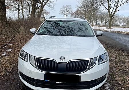 Skoda Octavia 1.6 TDI DSG Ambition Combi Ambition