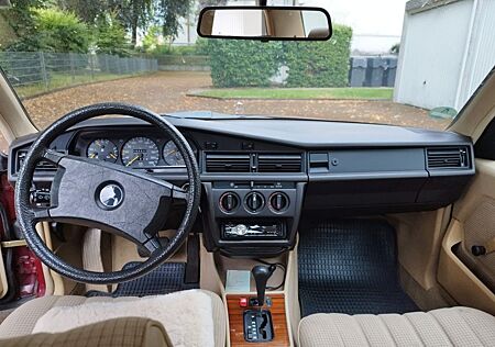 Mercedes-Benz 190
