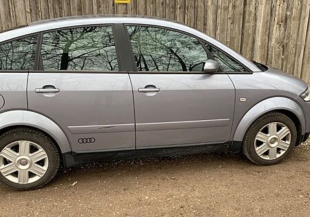 Audi A2 1.4 -