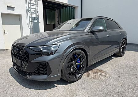 Audi RS Q8 RSQ8 performance **Laser/VMax305/elektr AHK/23**