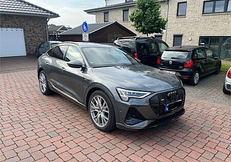 Audi e-tron 55 quattro S line S line