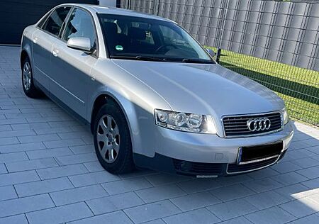 Audi A4 Silber B6 2.0 Automatik Alu Felgen PDC T