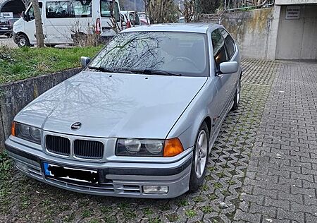 BMW 316i Compact