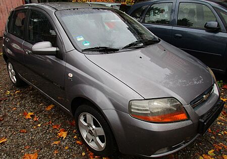 Chevrolet Kalos gebraucht kaufen Chevrolet Kalos 1.4 SX Automatik