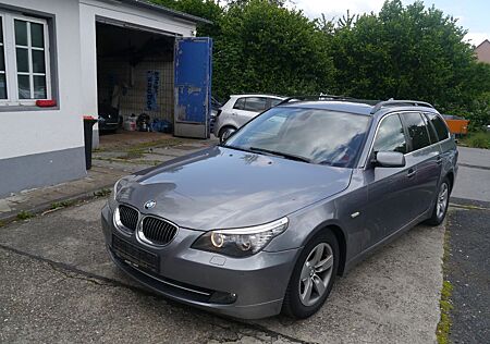 BMW 525 / Pano / Navi / Leder /Saugtür