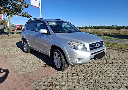 Toyota RAV 4 2.2-l-D-CAT 4x4 Executive Executive