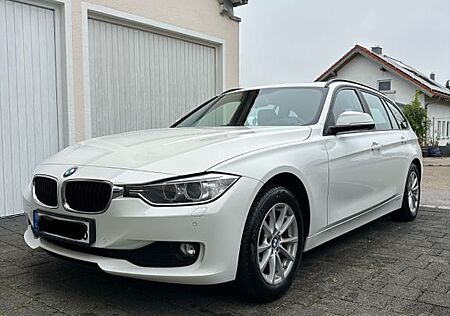 BMW 320d xDrive Touring - Leder - AHK - gepflegt