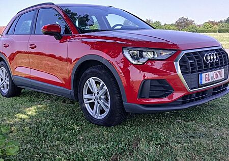 Audi Q3 35 TDI quattro basis