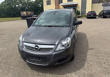 Opel Zafira B Family Plus