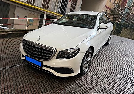 Mercedes-Benz E 220 E -Klasse Lim./Widescreen/Leder/