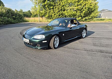 Mazda MX-5 1.9 16V 1.9 Tuning Abgas Fahrwerk + Optik