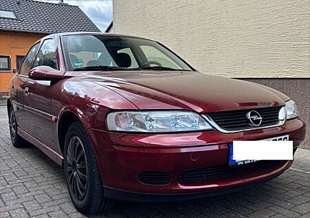 Opel Vectra 1.8 16V - mit AHK für Schrauber&Export