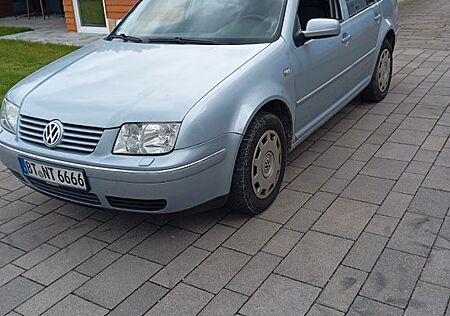 VW Bora Volkswagen 2.0 Basis Variant Basis