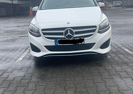 Mercedes-Benz B 220 d DCT -