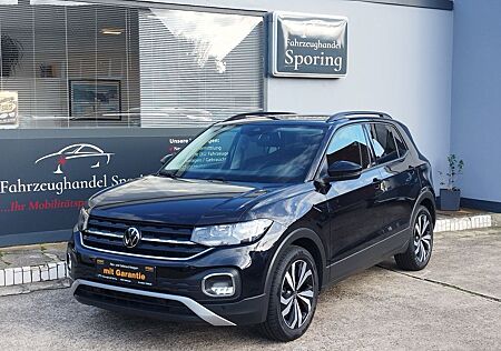VW T-Cross Volkswagen 1.5 TSI DSG Active AHK SHZ DAB 8-fach