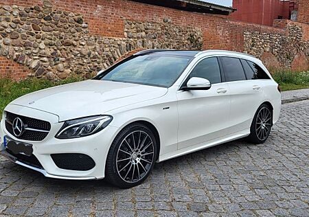 Mercedes-Benz C 400 4MATIC T AMG Line Autom. AMG Line