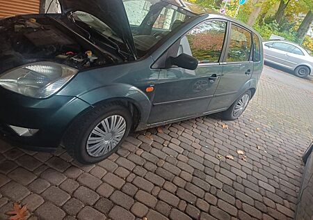 Ford Fiesta 1.6 Ghia