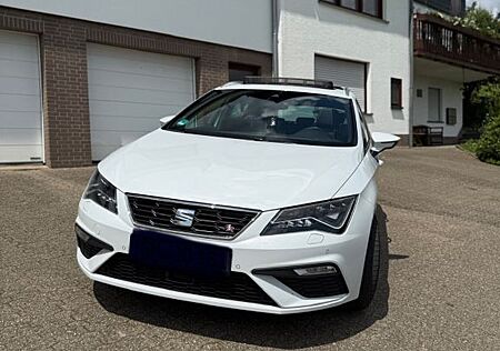 Seat Leon ST 1.5 TSI FR PANORAMADACH/CARPLAY/LED