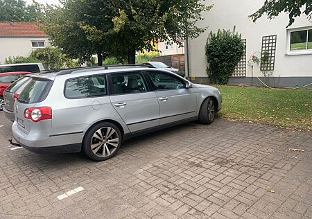 VW Passat Variant Volkswagen 1.6 FSI Comfortline Variant C...