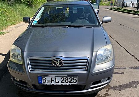 Toyota Avensis 2.0-l-VVT-i Executive Automatik Exec...