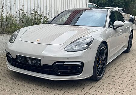 Porsche Panamera Turbo