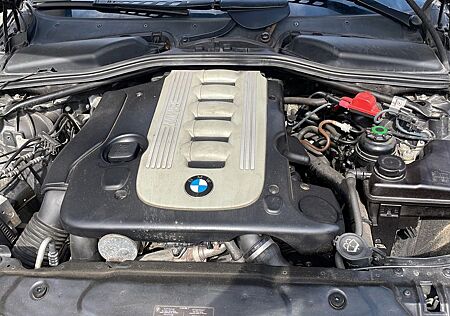 BMW 525d A touring -