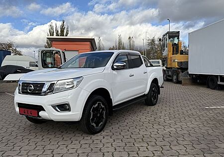 Nissan Navara Double Cab 4x4 Heckd. RFK AHK SHZ