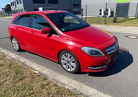 Mercedes-Benz B 200 CDI BlueEFFICIENCY -