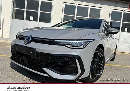 VW Golf Volkswagen VIII R-Line 1.5eTSI IQ-Matrix PANO Navi