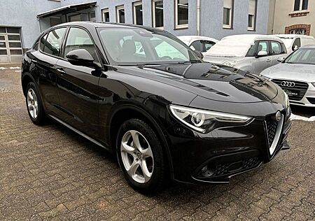 Alfa Romeo Stelvio Super Q4 /Allrad/Navi/Kamera