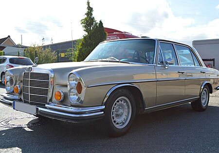 Mercedes-Benz 280 SEL - 4,5L V8 - Automatik - Klima - Leder