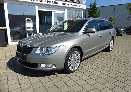 Skoda Superb Elegance*Leder*Panorama*Xenon*DSG*Voll...