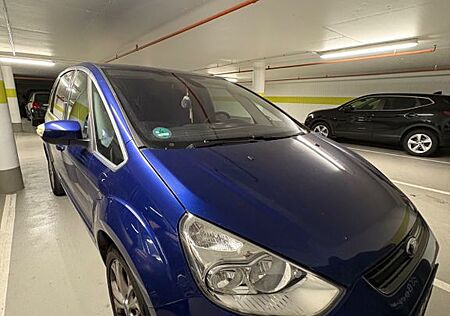 Ford S-Max 2,0 TDCi 120kW DPF Titanium Titanium
