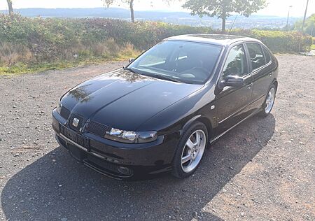 Seat Leon 2.8 V6 Cupra, 1. Hand, Recaro, Allrad