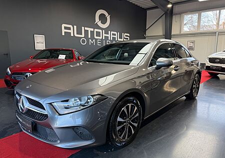 Mercedes-Benz A 180 d Automatik/Navi/Carbon/SHZ/AHK