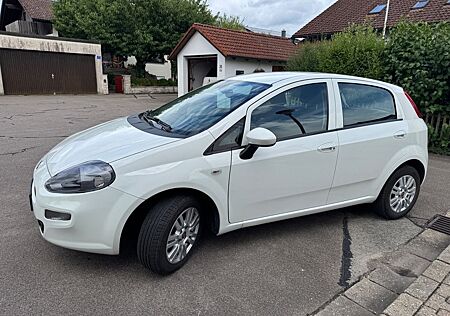 Fiat Punto - Scheckheft | 1. Hand | Unfallfrei