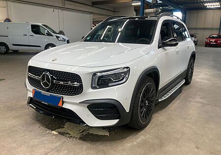 Mercedes-Benz GLB 220d 4Matic AMG Automatik LED+HUD+360°+PANO