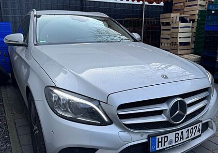 Mercedes-Benz C 220 d T Autom. -