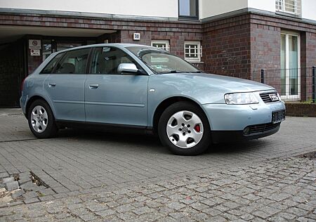 Audi A3 1.8 Automatik..TÜV 03/2027