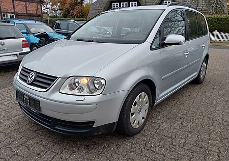 VW Touran Volkswagen 1,6 FSI Trendline